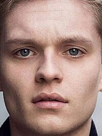 Tom Glynn-Carney