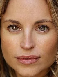 Katrine De Candole