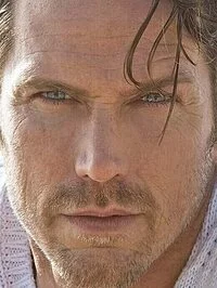 Jason Lewis