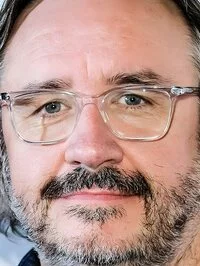 Mark Benton