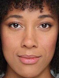 Miriam Queba