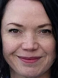 Shelly Cole