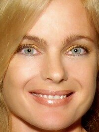 Erika Eleniak