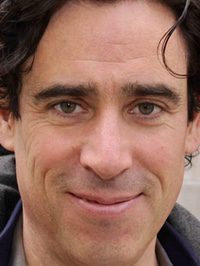 Stephen Mangan