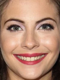 Willa Holland