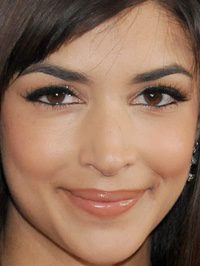 Hannah Simone