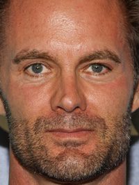 Garret Dillahunt