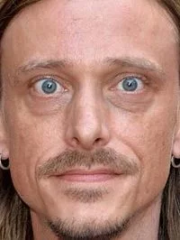 Mackenzie Crook