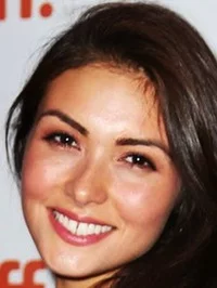 Daniella Pineda