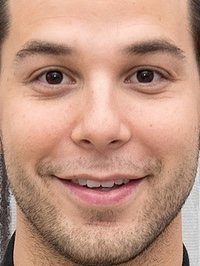 Skylar Astin