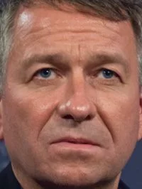 Sean Pertwee