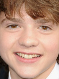 Joel Courtney