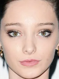 Emma Dumont