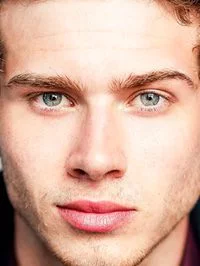 Oliver Stark