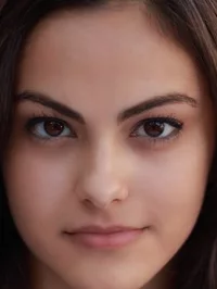 Camila Mendes