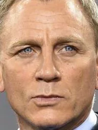 Daniel Craig