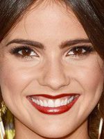 Shelley Hennig