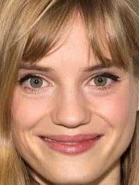 Noémie Schmidt