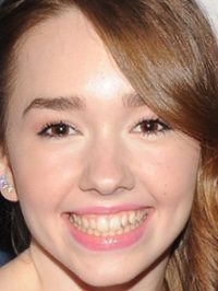 Holly Taylor