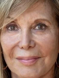 Pilar Eyre
