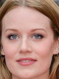 Cara Theobold