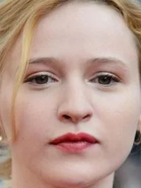 Christa Théret