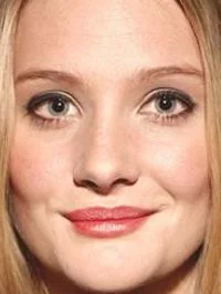 Romola Garai