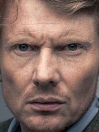 Julian Rhind-Tutt