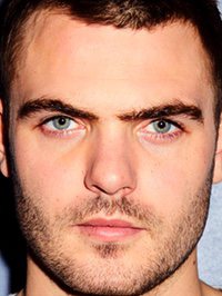 Alex Roe