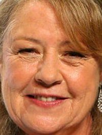 Noni Hazlehurst