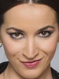 Bea de la Cruz