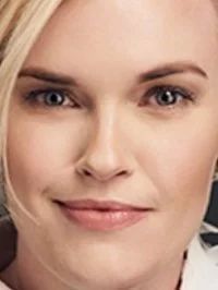 Kari Wahlgren