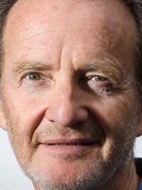 Anton Lesser