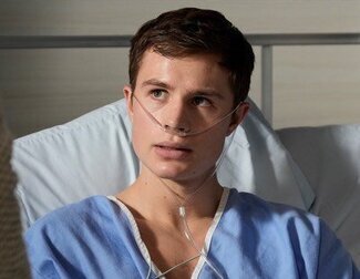 Cuando alguien destroza la ventanilla del coche de Fiona, el agente Nolan vigila su casa en este capítulo de 'The Rookie'