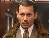 Mientras viaja en tren, el detective Hercules Poirot investiga el 'Asesinato en el Orient Express' cometido en el trayecto con todos los pasajeros como sospechosos