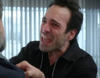 Evren estalla contra Harun al enterarse de que estuvo con Bahar en un nuevo episodio de 'Renacer'