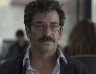 Pepe descubre que le quedan pocos meses de vida y decide convertirse en 'Mala persona' para evitar el sufrimiento de su familia