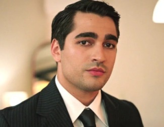 En este episodio de 'Una nueva vida', Ferit tendrá que enfrentarse a su pasado tras haber intentado huir de él