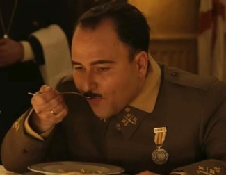 Un grupo de trabajadores debe organizar 'La cena' con la que Franco celebre su victoria