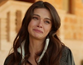 'En tierra lejana' continúa con el drama de Alya, quien parece tener el destino escrito