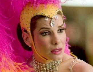 Tras el secuestro de Miss EEUU, la agente del FBI Gracie va de incógnito a Las Vegas para investigar el caso en 'Miss Agente Especial 2'