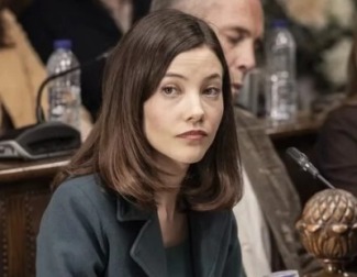 'Soy Nevenka' narra uno de los primeros casos en la historia de España en la que un político es arrastrado ante la justicia por acoso sexual y laboral