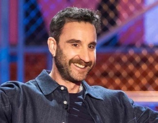 Siempre con una alta dosis de humor para observar la realidad desde una perspectiva muy optimista, Dani Rovira volverá a estar 'Al margen de todo'