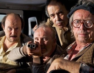 'Torrente', injustamente encarcelado después de haber sido acusado de asesinato, planea una fuga en la cuarta entrega de la famosa saga