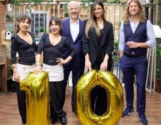 'First Dates' celebra su 10º aniversario con nuevas citas, el regreso de emblemáticos solteros y testimonios de personajes conocidos y anónimos sobre su visión del fenómeno