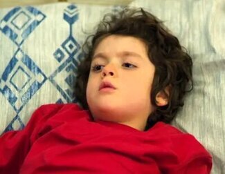 Alya rompe la coraza de Cihan en 'En tierra lejana'