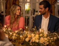 Adriana Torrebejano y Rubén Cortada protagonizan '¿A qué estás esperando?' en Antena 3