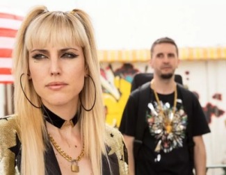 Natalia de Molina y Julián López en "Operación Camarón"