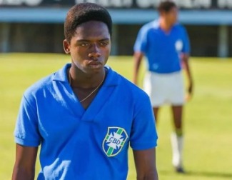 Kevin de Paula es Pelé en la película de La 1