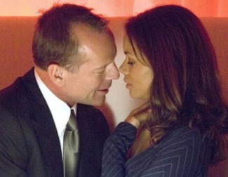 Bruce Willis y Halle Berry protagonizan "Seduciendo a un extraño"